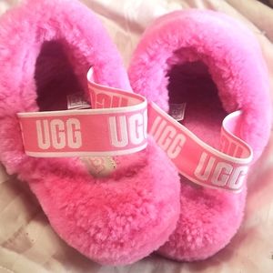 Womans Fuzzy slippers